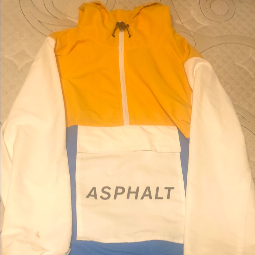 Windbreaker /Hoodie